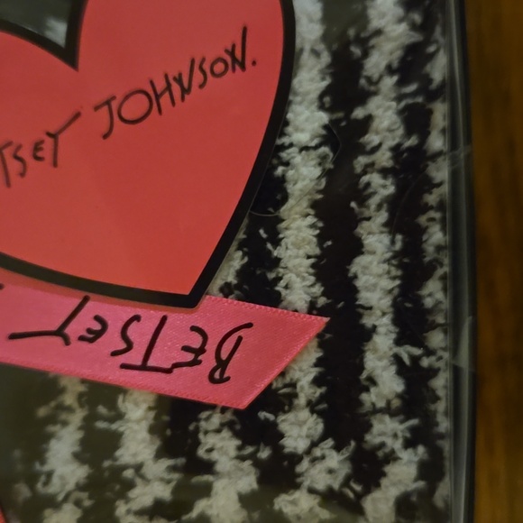 Betsey Johnson Plush Socks 3 Pair - Picture 6 of 6